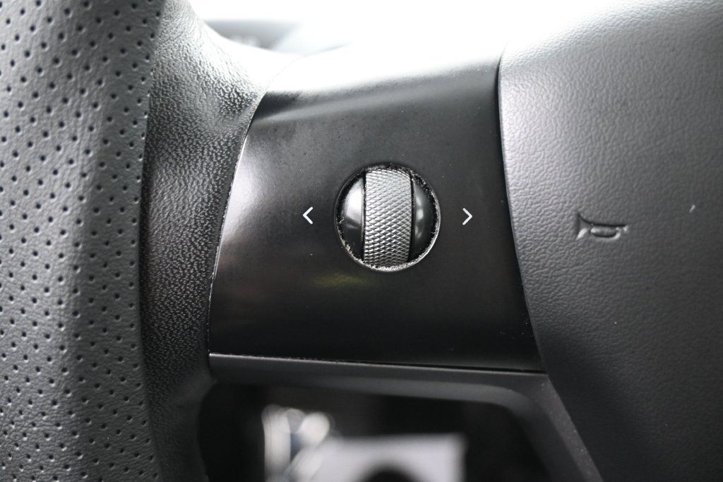 Used 2023 Tesla Model 3 Standard Range RWD image 17