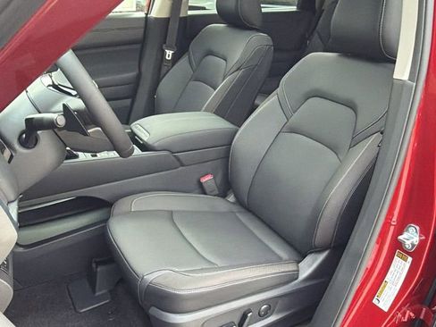 New 2026 Nissan Pathfinder SL w/ SL Premium Package (P04) FWD image 29