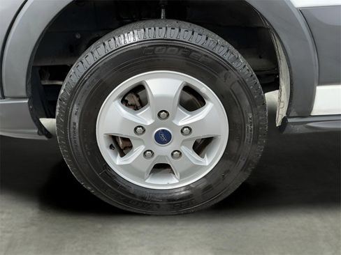 Used 2018 Ford Transit 350 XLT image 23