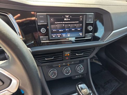 Used 2024 Volkswagen Jetta S image 23