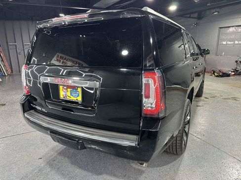 Used 2018 GMC Yukon XL Denali w/ Denali Ultimate Package AWD/4WD image 8