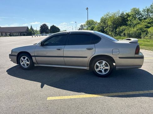 Used 2003 Chevrolet Impala LS w/ Mirror Group FWD image 8