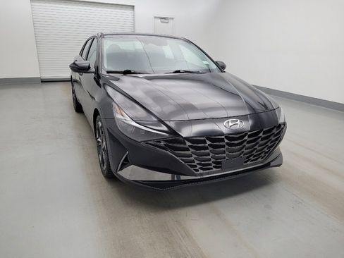 Used 2021 Hyundai Elantra Limited image 14