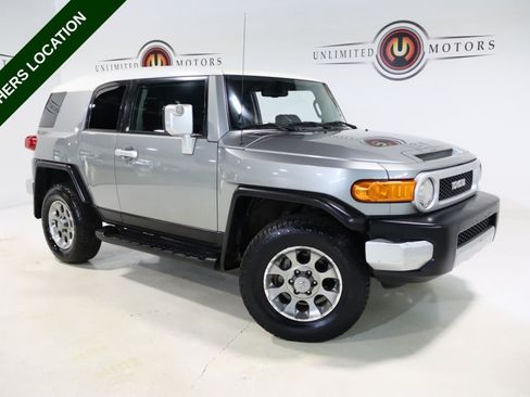 Used 2012 Toyota FJ Cruiser 4WD w/ Upgrade Pkg image 1