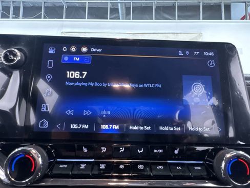 Used 2024 Chevrolet Colorado LT w/ LT Convenience Package III image 24