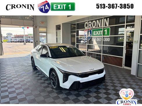 Used 2025 Kia K4 GT-Line FWD image 1