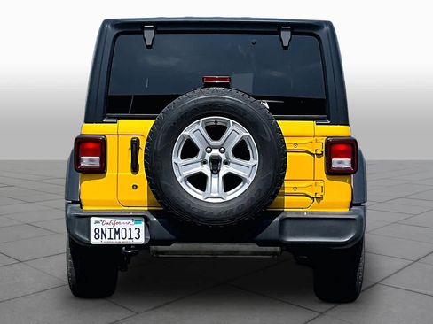 Used 2019 Jeep Wrangler Unlimited Sport S AWD/4WD image 4