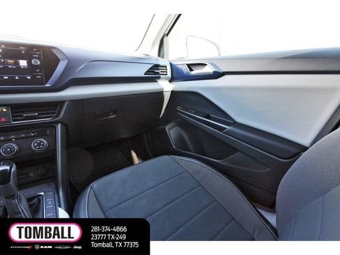 Used 2022 Volkswagen Taos SE image 11