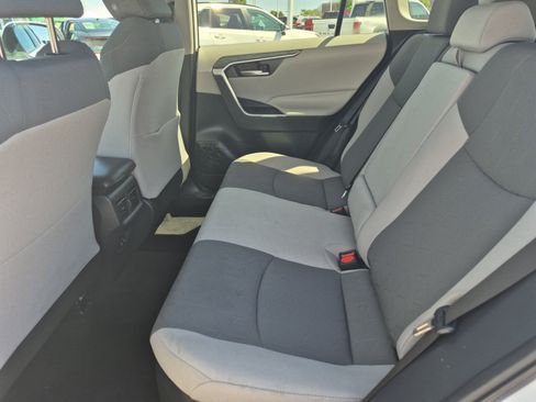 Used 2019 Toyota RAV4 XLE AWD/4WD image 20