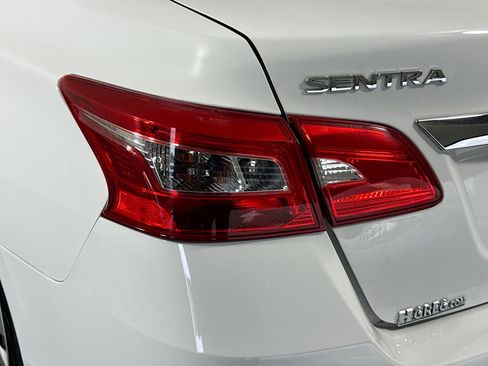 Used 2019 Nissan Sentra S image 35