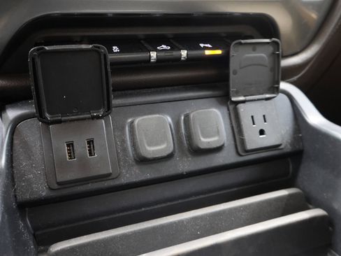 Used 2018 Chevrolet Silverado 2500 LTZ w/ Duramax Plus Package image 44