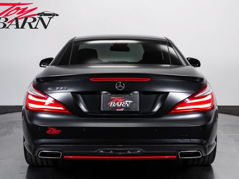 Used 2016 Mercedes-Benz SL 550 image 12