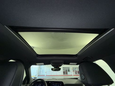 Used 2026 Chevrolet Equinox LT w/ Convenience Package II image 24