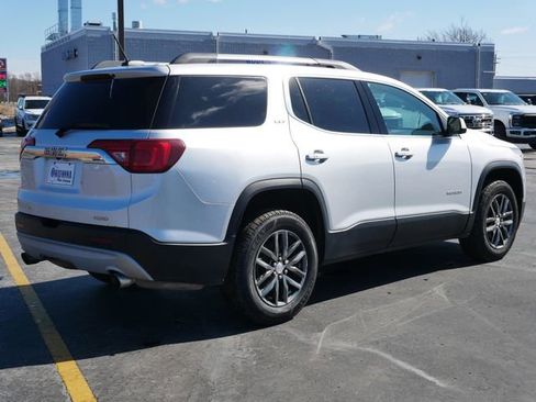 Used 2019 GMC Acadia SLT image 4