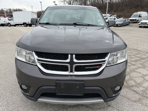 Used 2016 Dodge Journey SXT w/ Comfort/Convenience Group image 2