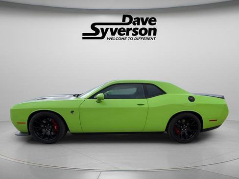 Used 2015 Dodge Challenger SRT Hellcat image 8