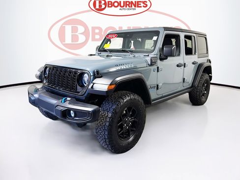 Used 2024 Jeep Wrangler Unlimited image 5