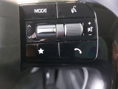 New 2026 Kia Sorento S w/ S Panoramic Sunroof Package image 19