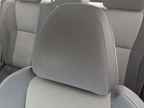 Used 2020 Subaru Crosstrek 2.0i Premium w/ Moonroof Package 2 image 16