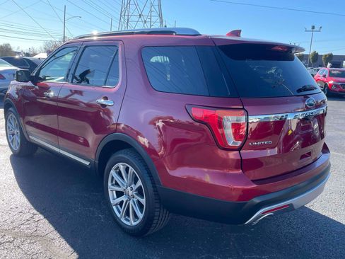 Used 2017 Ford Explorer Limited image 3