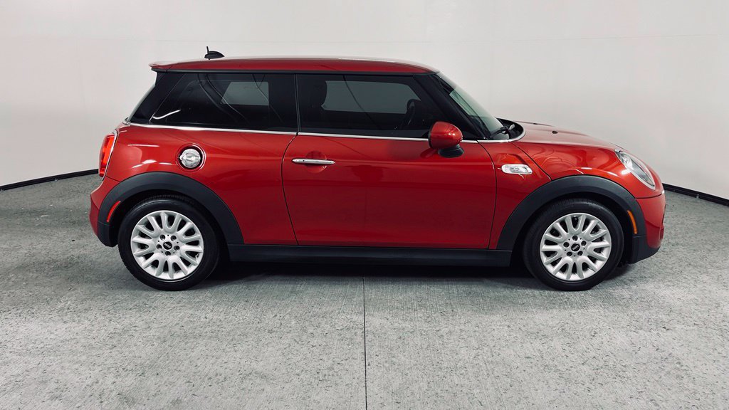 Used 2015 MINI Cooper S FWD image 2