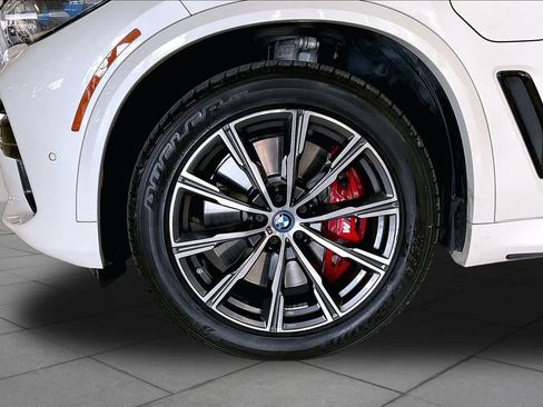 Used 2022 BMW X5 xDrive45e w/ M Sport Package AWD/4WD image 10