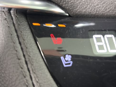 Certified 2023 Cadillac XT5 Premium Luxury w/ Technology Package image 28