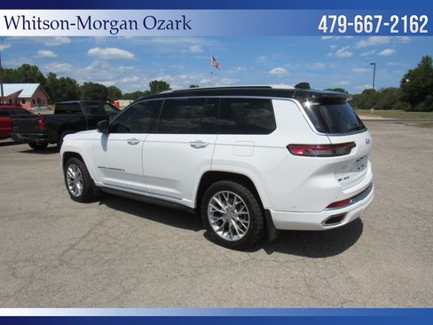 Used 2022 Jeep Grand Cherokee L Summit w/ MOPAR Finishing Package AWD/4WD image 10