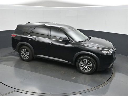 Used 2023 Nissan Pathfinder SL image 33