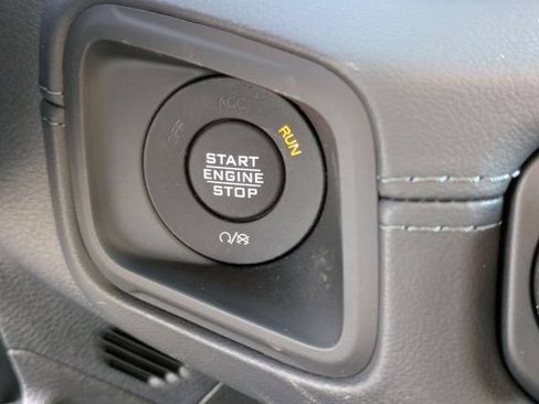 New 2026 Jeep Gladiator Sport AWD/4WD image 27