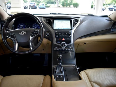 Used 2016 Hyundai Azera FWD image 16