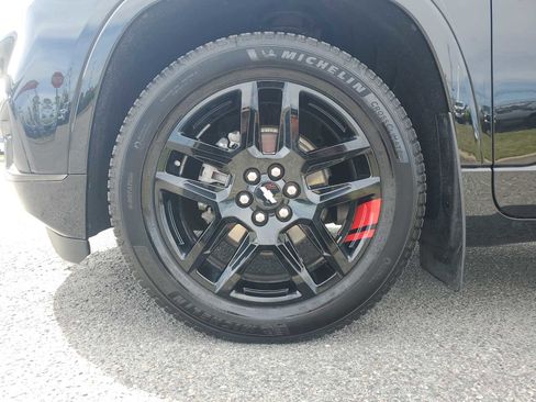 Used 2021 Chevrolet Traverse Premier w/ Redline Edition image 10