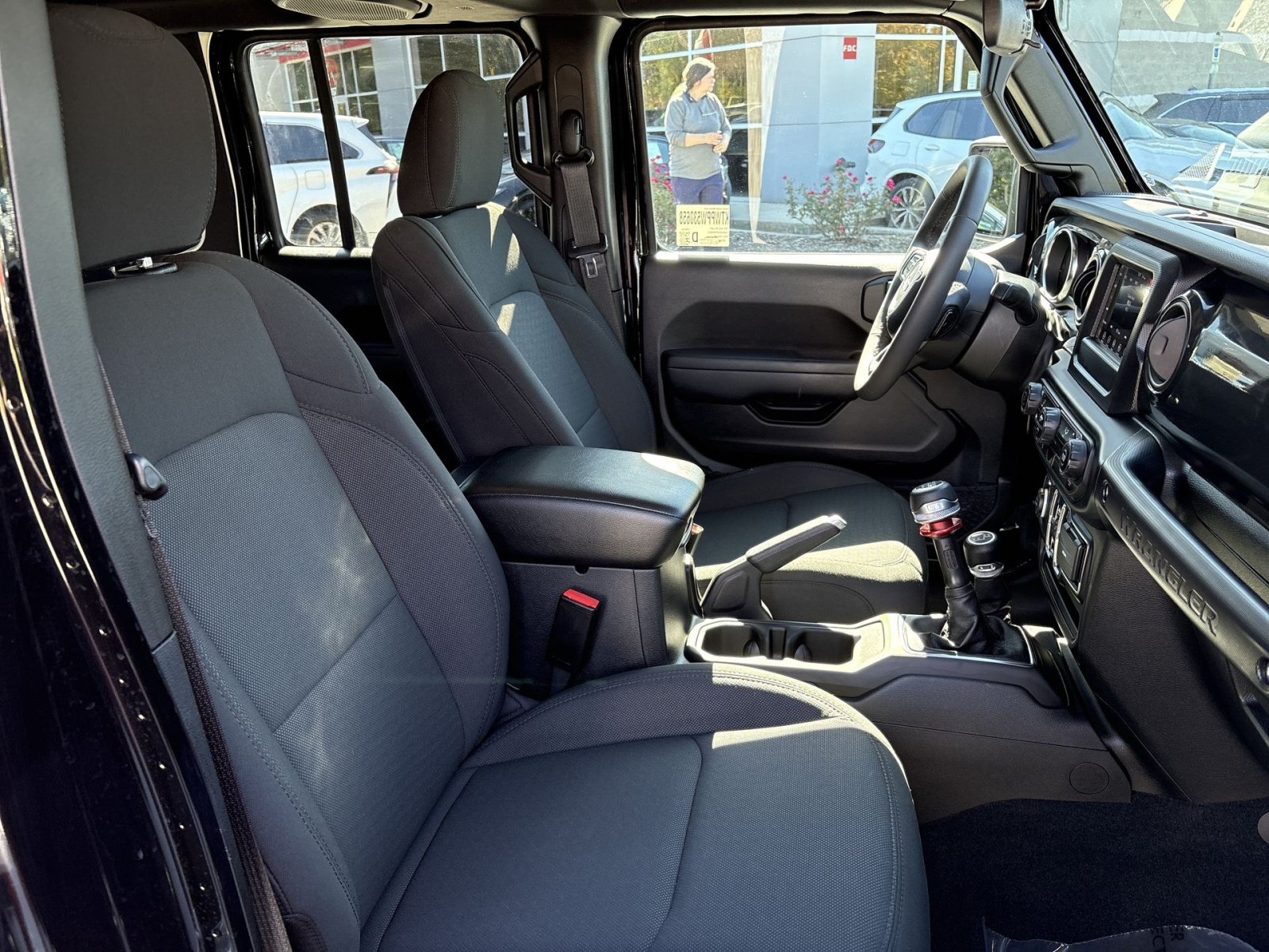 Used 2023 Jeep Wrangler Unlimited Sport AWD/4WD image 24