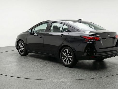 Used 2025 Nissan Versa SV image 6