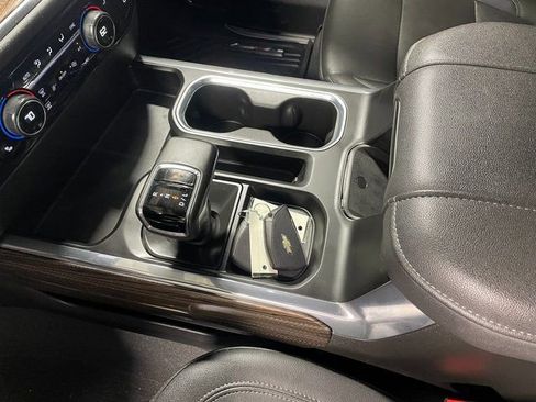 Used 2024 Chevrolet Silverado 1500 RST AWD/4WD image 17