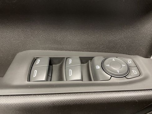 Used 2022 Chevrolet Silverado 1500 Custom image 26