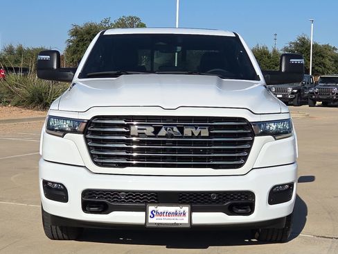 Used 2025 RAM 1500 Laramie AWD/4WD image 2