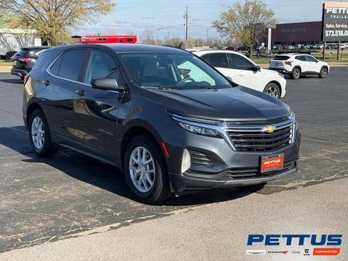 Used 2023 Chevrolet Equinox LT image 1