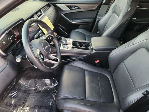 Certified 2022 Jaguar F-PACE S image 14