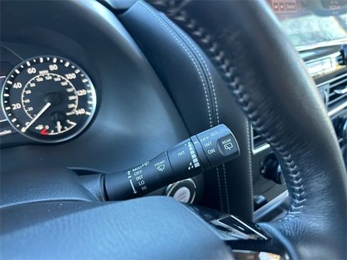 Used 2024 Nissan Armada SV image 26