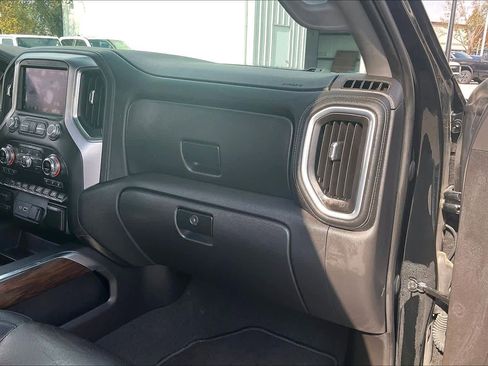 Used 2021 GMC Sierra 1500 SLT image 17