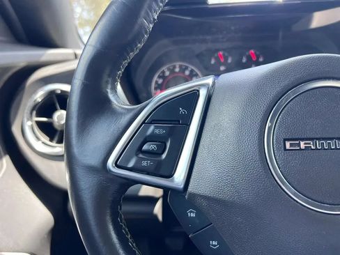Used 2020 Chevrolet Camaro LS RWD image 30