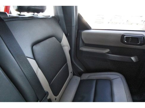 Used 2023 Ford Bronco Wildtrak AWD/4WD image 12