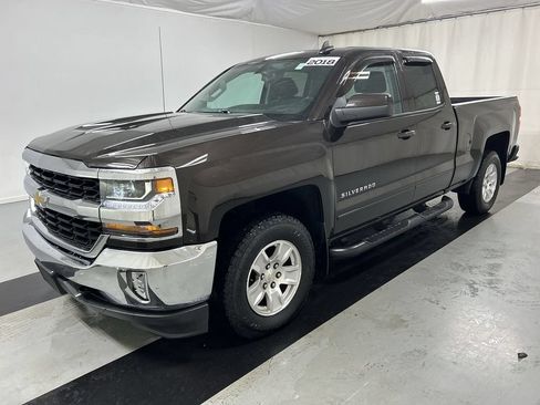 Used 2018 Chevrolet Silverado 1500 LT w/ All Star Edition AWD/4WD image 5