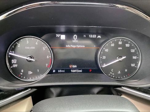 Used 2023 Buick Envision Avenir image 10