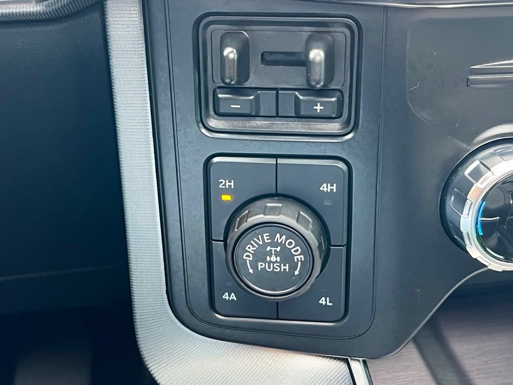 Used 2024 Ford F150 Platinum w/ Equipment Group 702A High AWD/4WD image 35