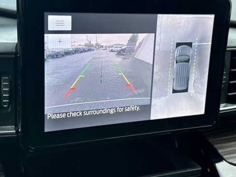 Used 2023 Ford Explorer Limited image 29