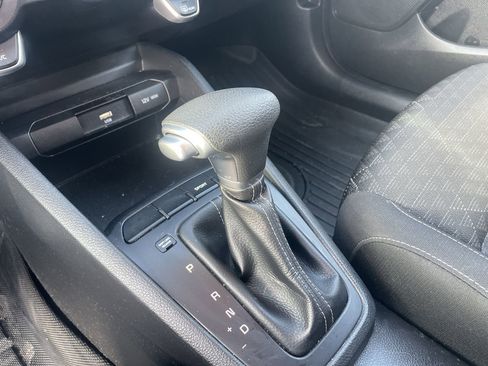 Used 2021 Kia Rio LX image 22