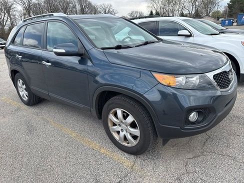 Used 2012 Kia Sorento LX w/ Convenience Pkg image 4