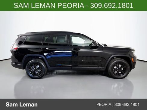 New 2025 Jeep Grand Cherokee L Altitude image 8